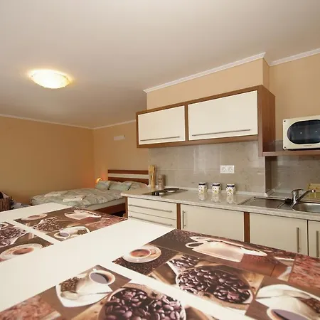 Gyulai Brill Apartman Exterior photo
